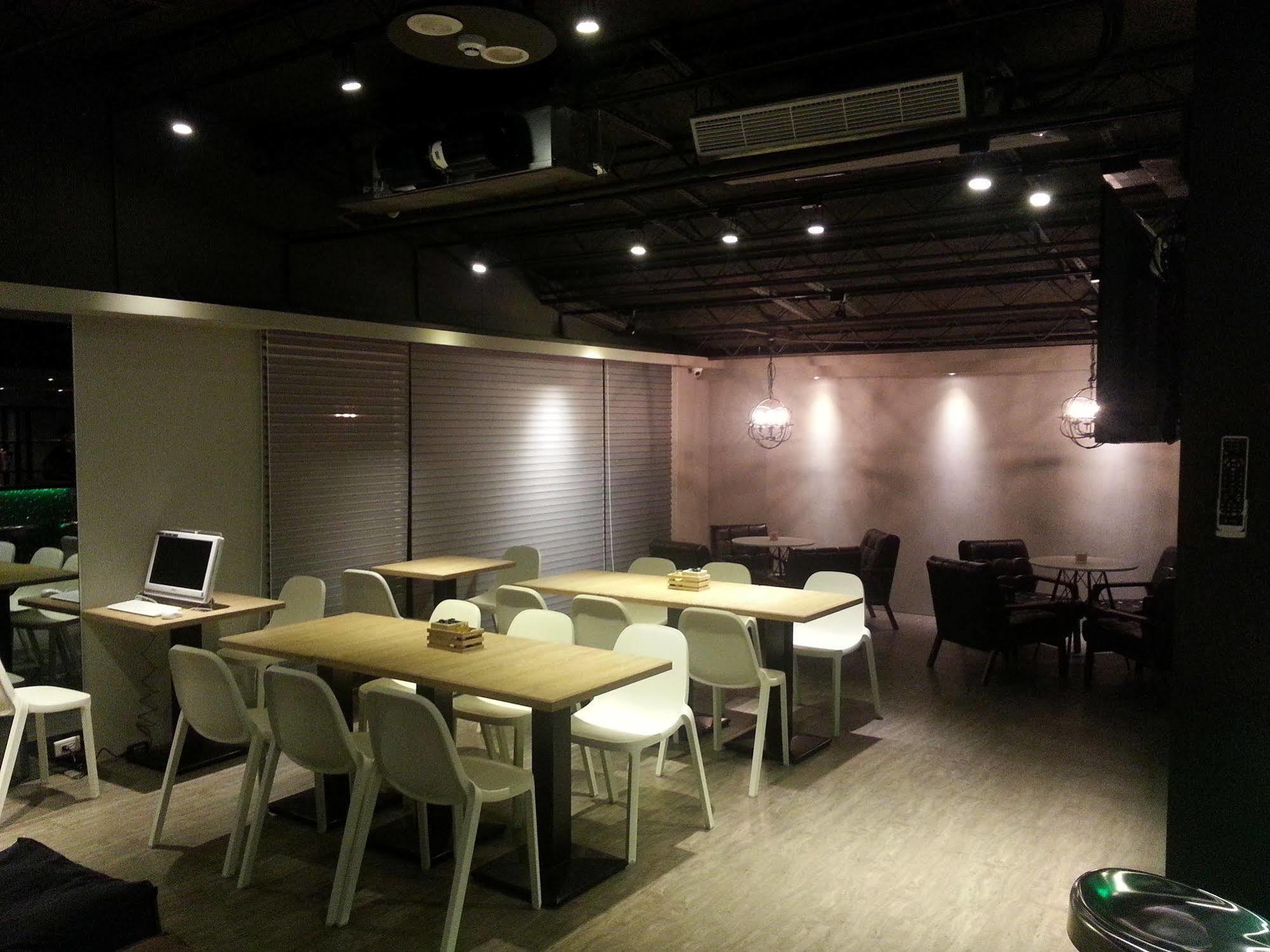 Next Taipei Hostel-Ximending Екстериор снимка